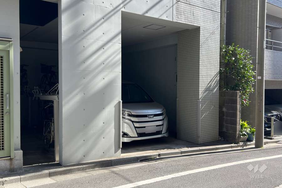 敷地内駐車場（屋内平面式）