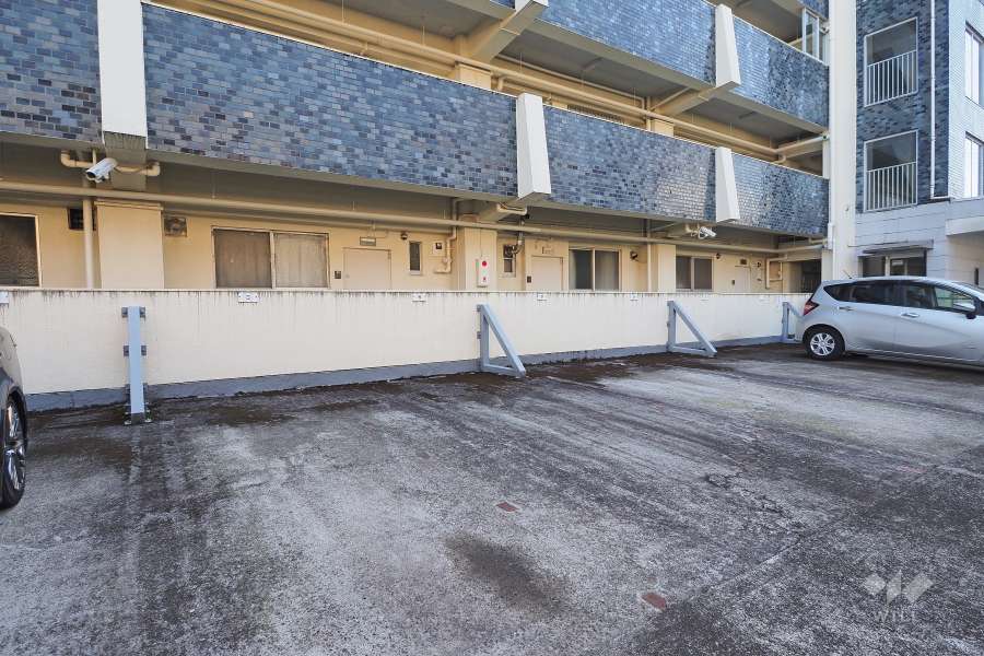 敷地内駐車場（屋外平面式）