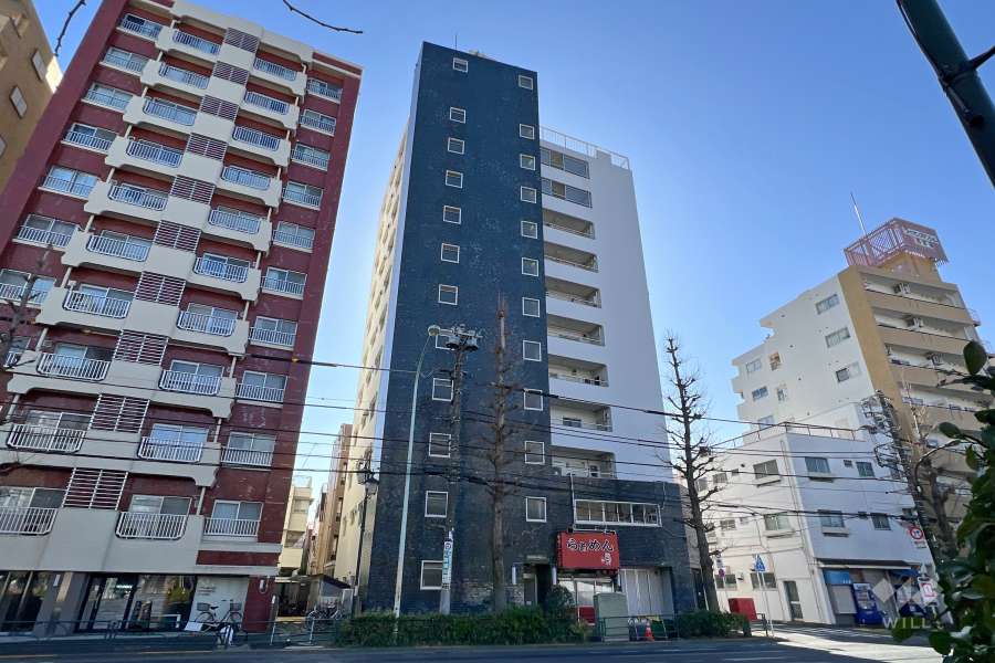 西荻国際第一マンションの外観（北東側から）