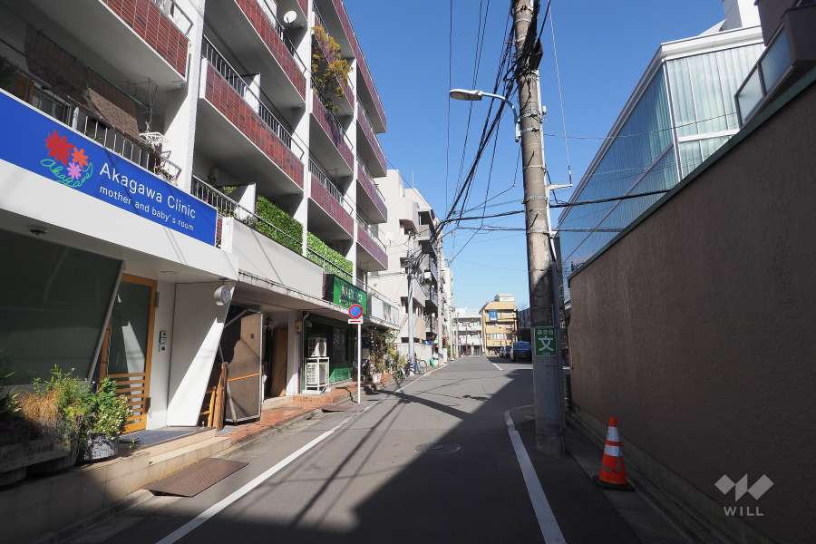敷地南東側の前面道路