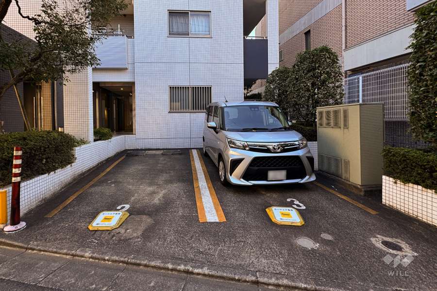 敷地内駐車場（屋外平面式）