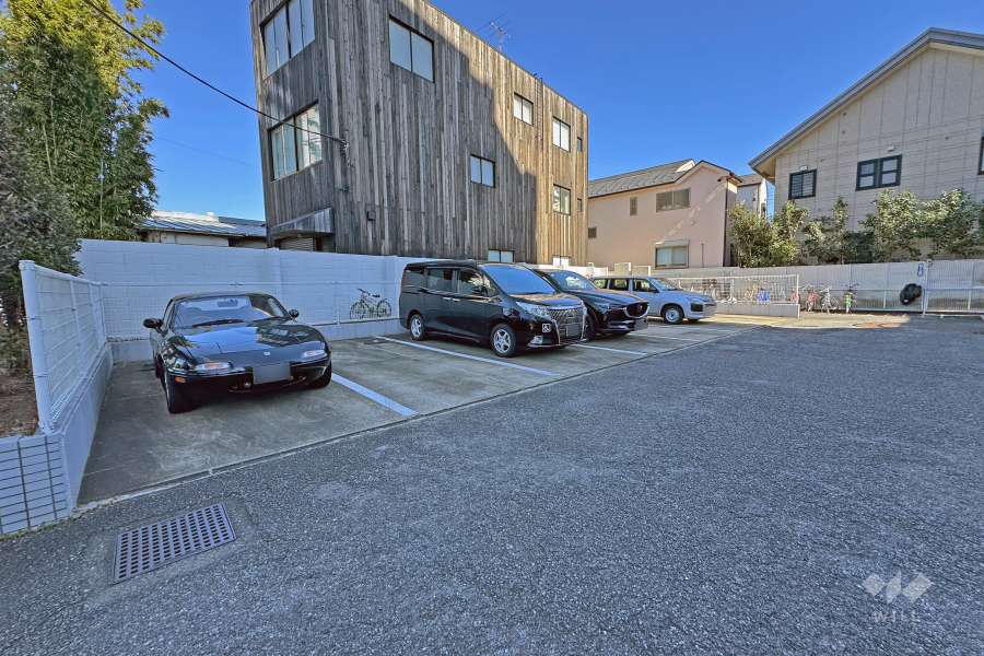 敷地内駐車場（屋外平面式）