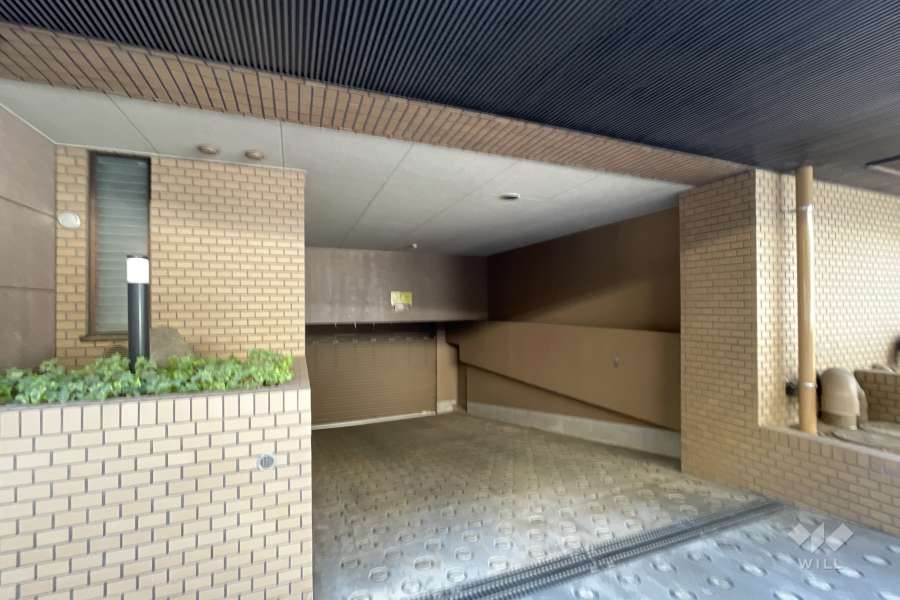 駐車場の出入り口