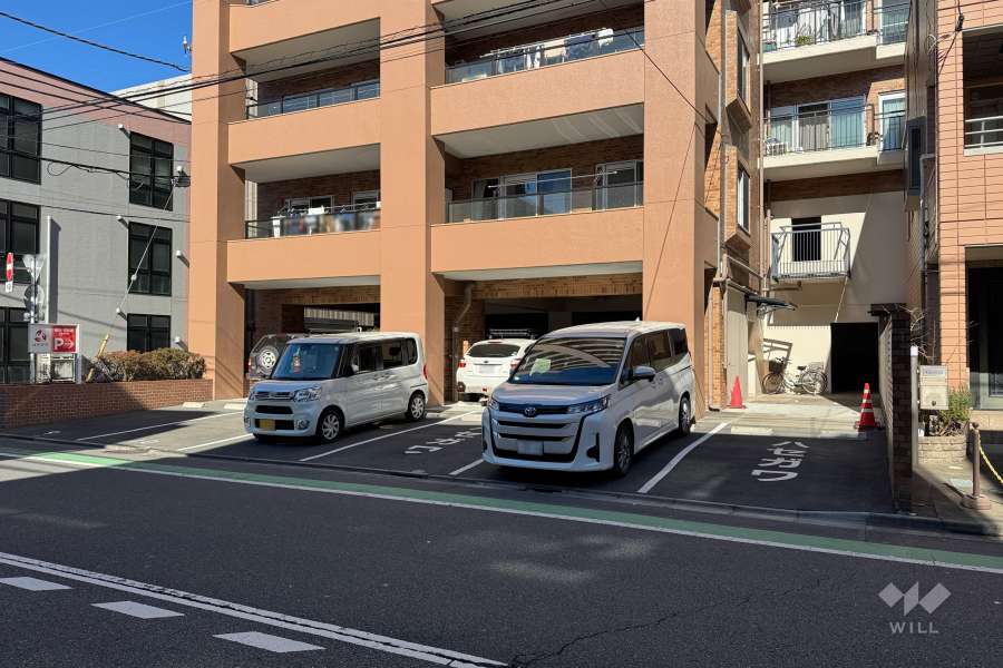 敷地内駐車場（屋外平面式）