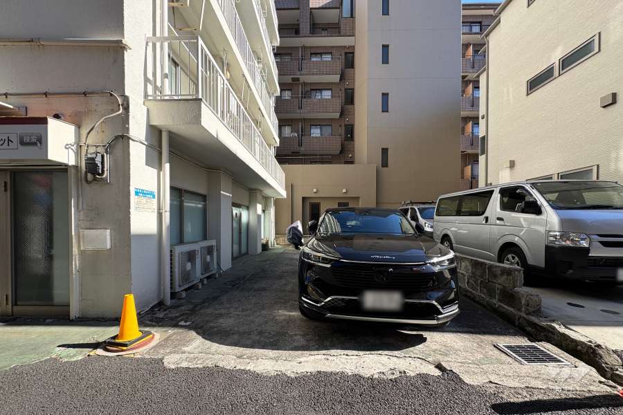 敷地内駐車場（屋外平面式）