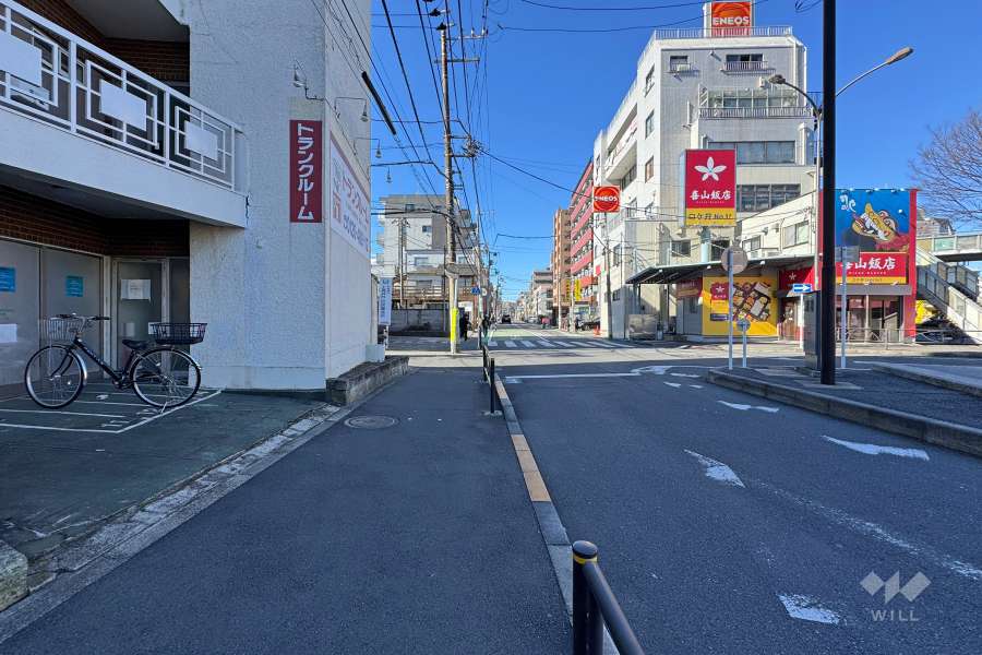 敷地北側の前面道路