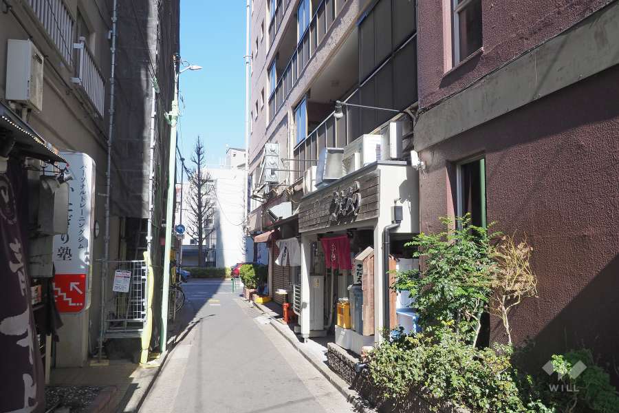敷地北西側の前面道路