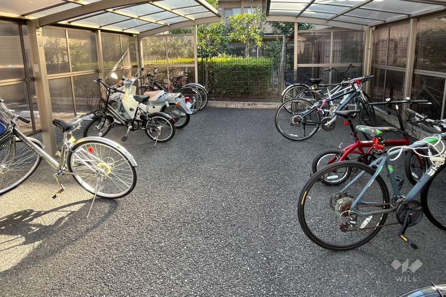 駐輪場（屋根あり）