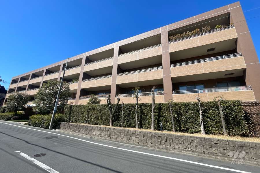 グローリオ南阿佐ヶ谷の外観（南東側から）