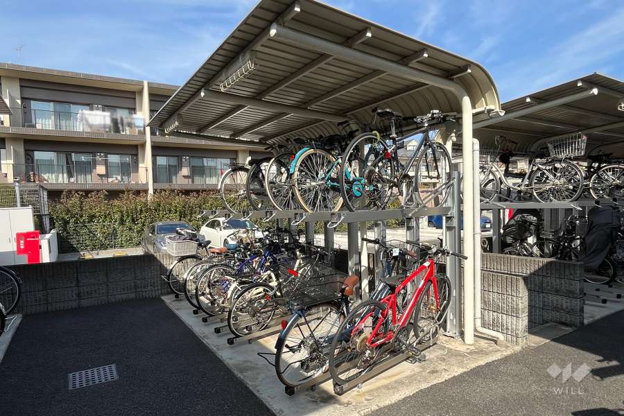 駐輪場（屋根付き）