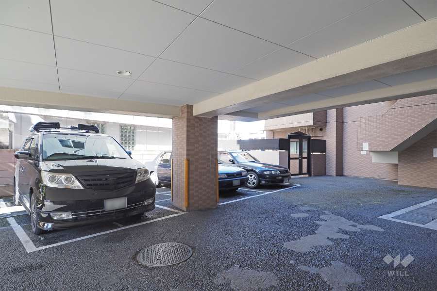 敷地内駐車場（屋内平面式）