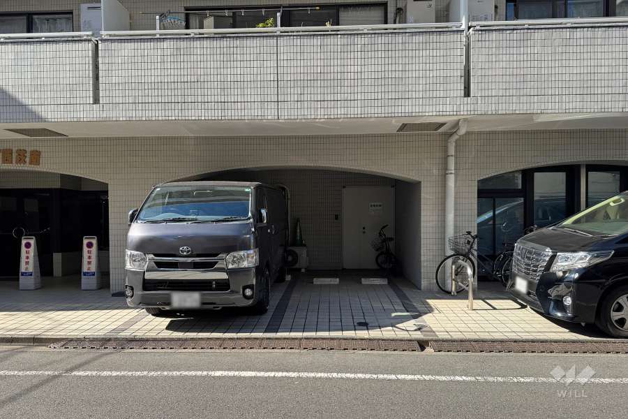 敷地内駐車場（屋内平面式）