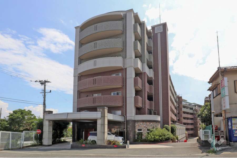 ソレイユ川西ヴァンヴェールの外観（北西側から）