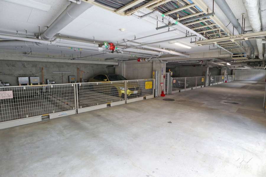 敷地内駐車場（屋内機械式）