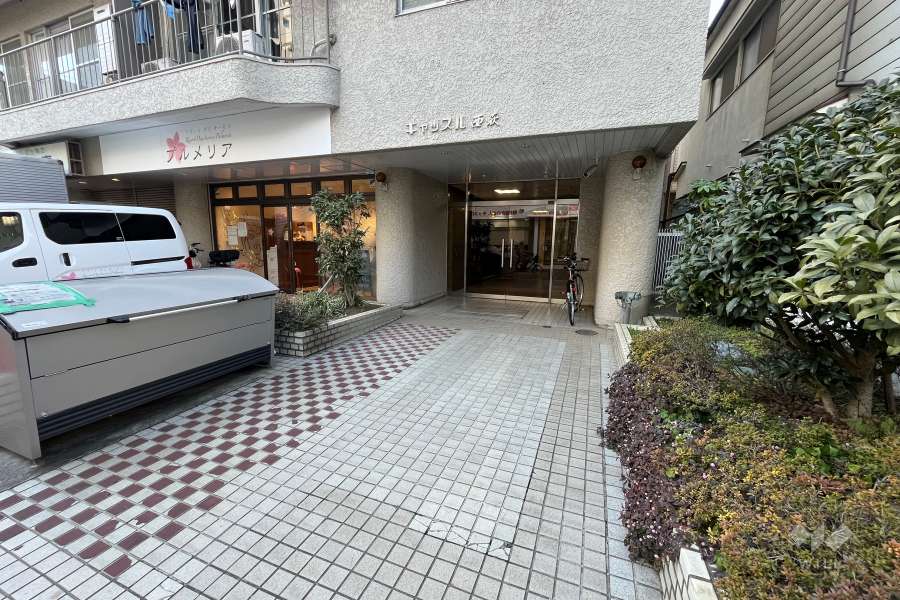 エントランスアプローチ