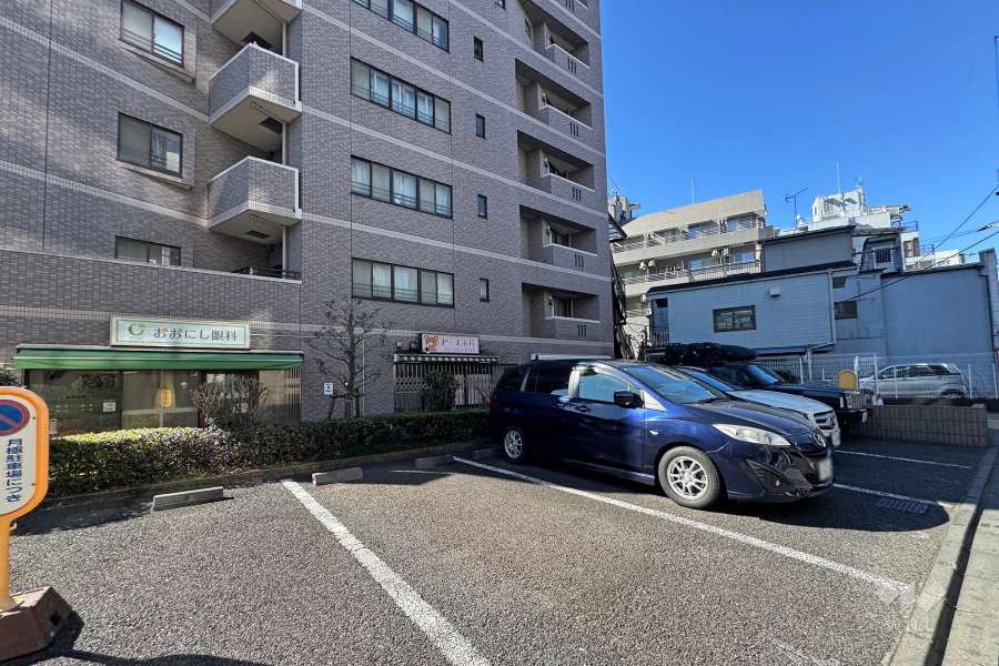 敷地内駐車場（屋外平面式）
