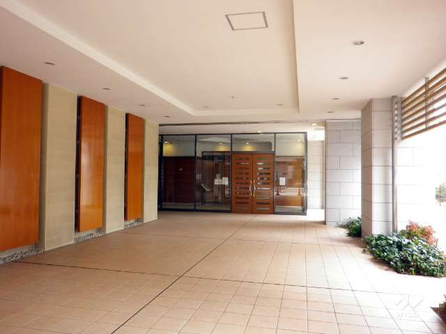 エントランス（オートロック付き）