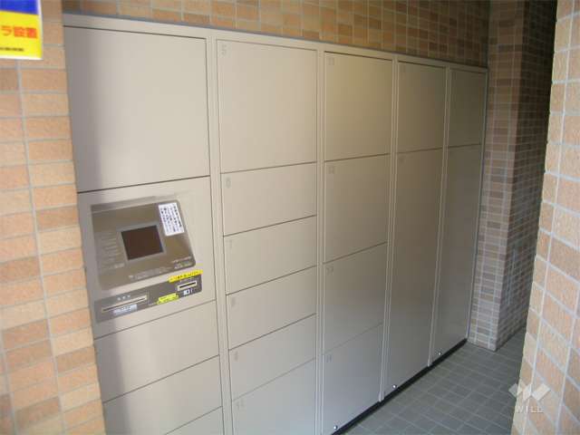 エントランスに設置されている宅配ボックス