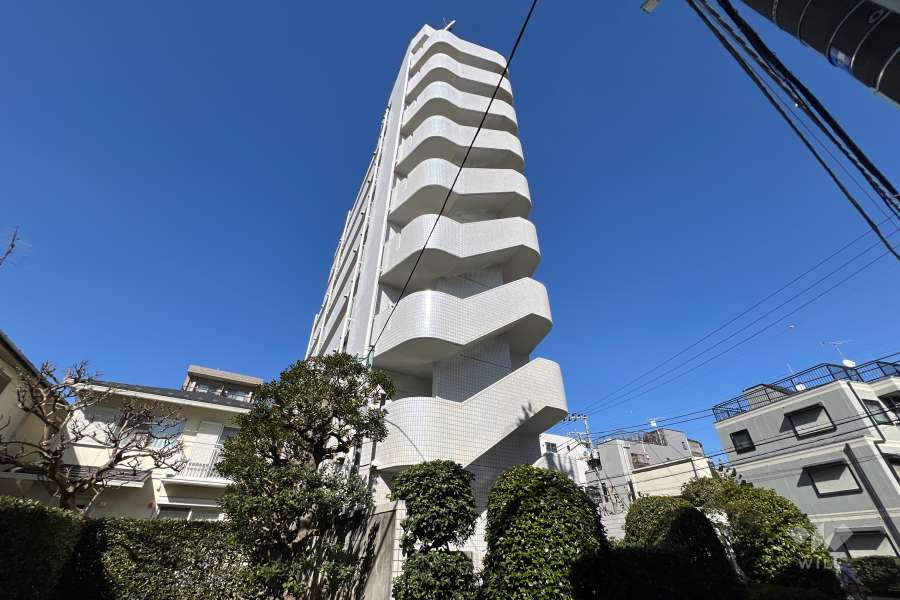 ラフィネ西荻の外観（南西側から）