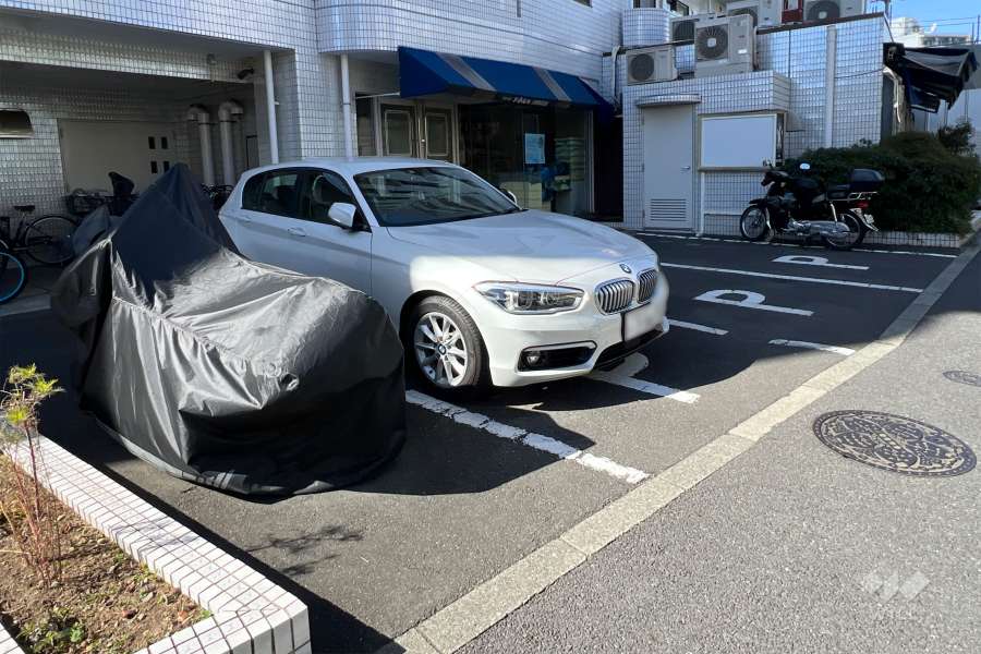 敷地内駐車場（屋外平面式）