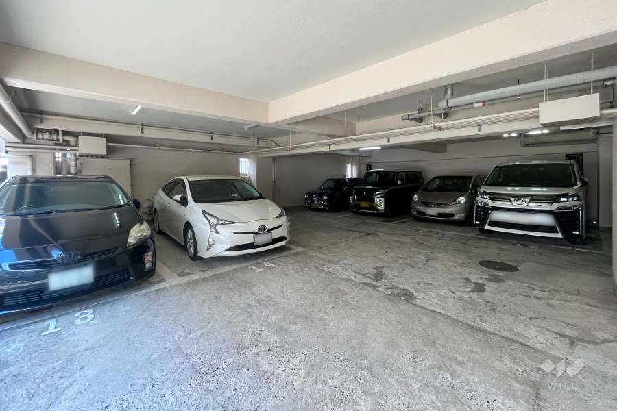敷地内駐車場（屋内平面式）