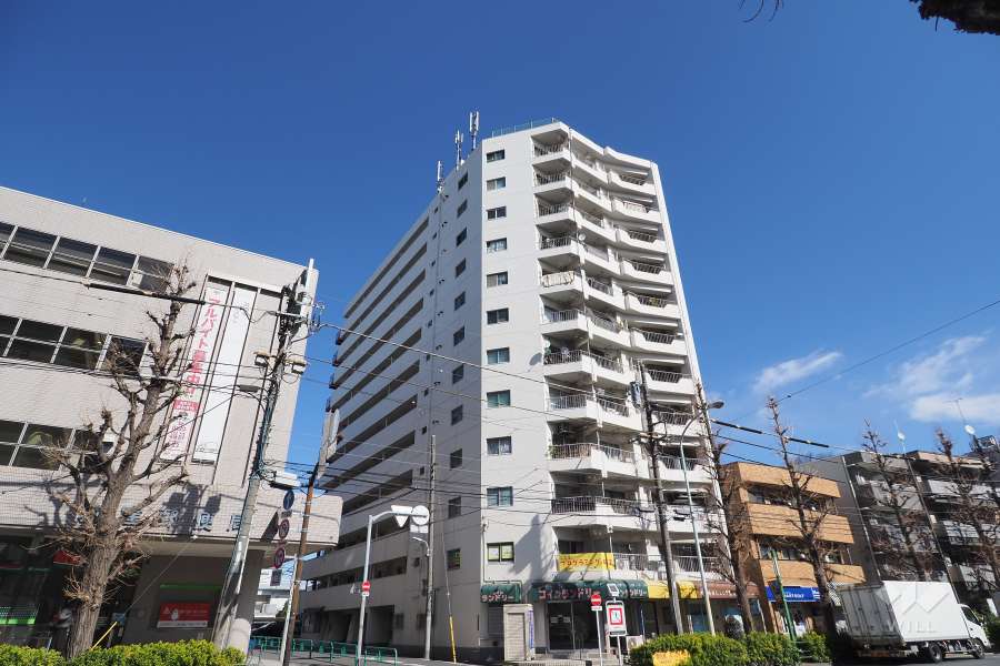 ニュー荻窪マンションの外観（南西側から）