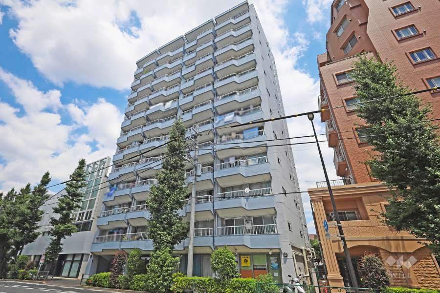 ライオンズマンション西荻の外観（南側から）