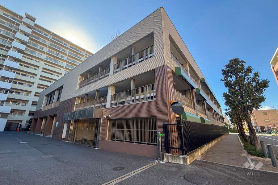 駐車場の出入り口　