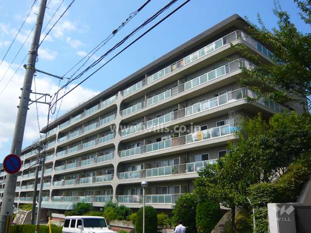 芦屋翠ヶ丘パークマンションの外観（南東側から）