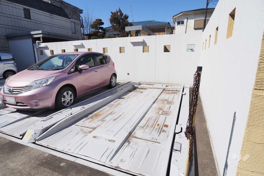 敷地内駐車場（屋外機械式）