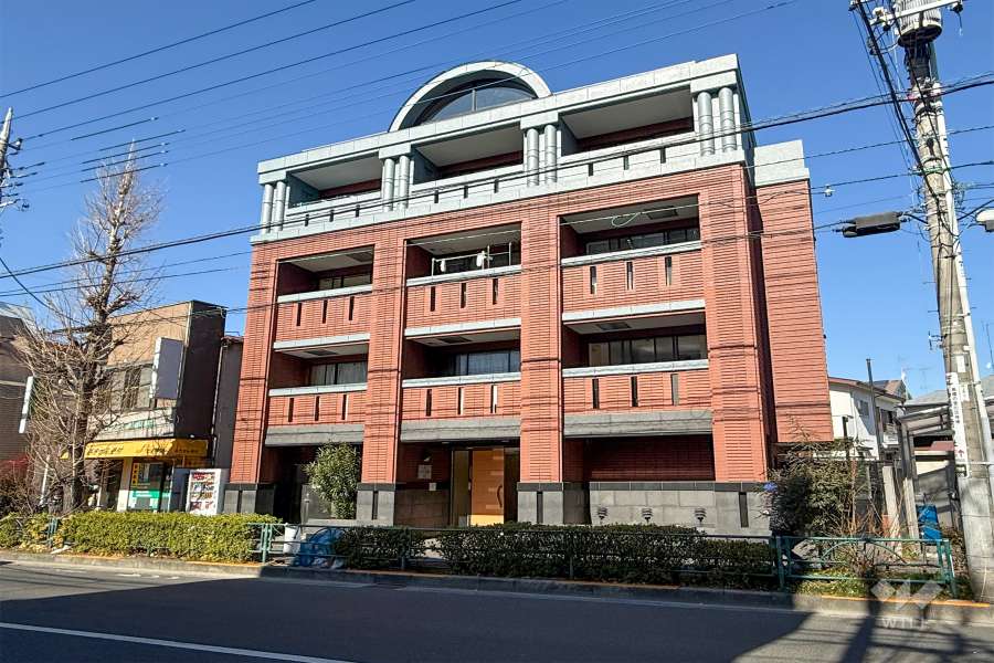 クレアシオン新高円寺の外観（南東側から）