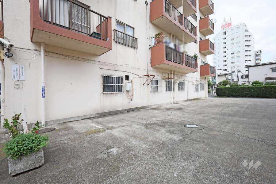 敷地内駐車場（屋外平面式）