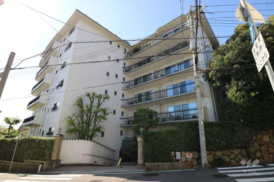 芦屋アーバンライフの外観（北東側から）