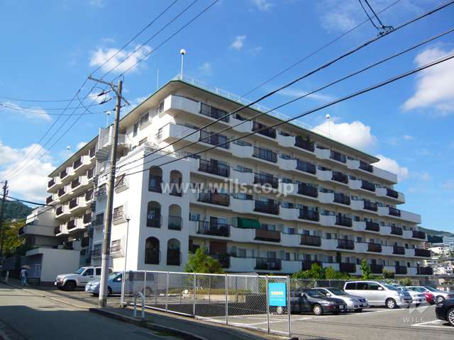 芦屋山ノ手アーバンライフの外観（南東側から）