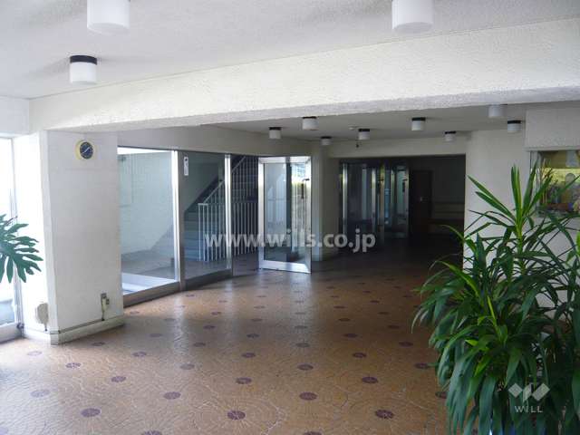 エントランスホール