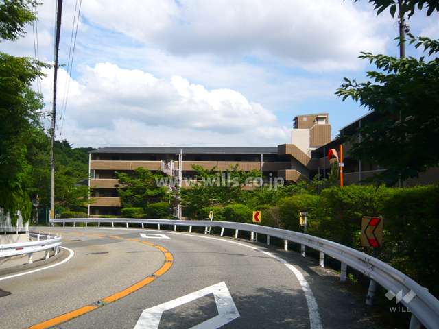 朝日プラザ芦屋山手1番館の外観（北側から）