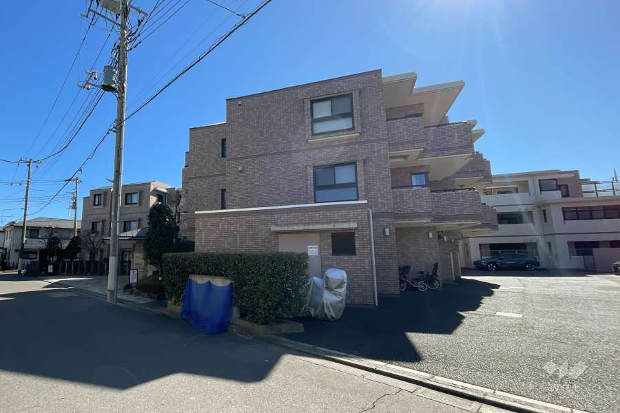 ライフパレス浜田山の外観（北西側から）
