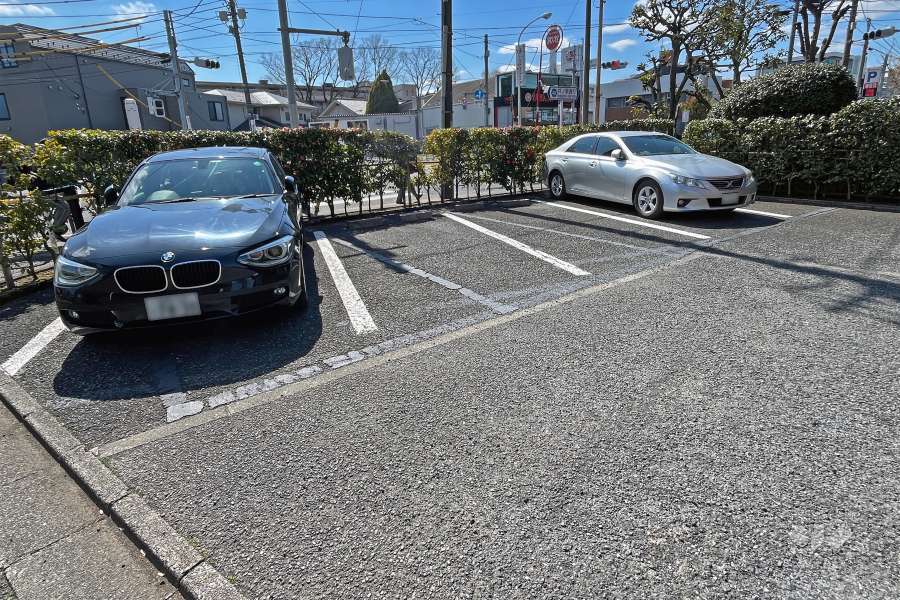 敷地内駐車場（屋外平面式）