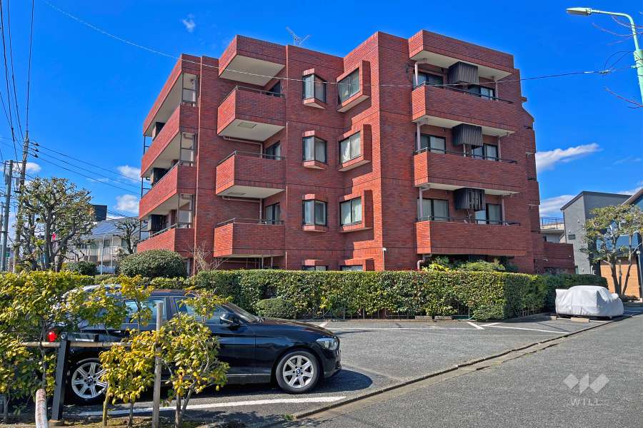 ライオンズヴィアーレ浜田山の外観（南東側から）