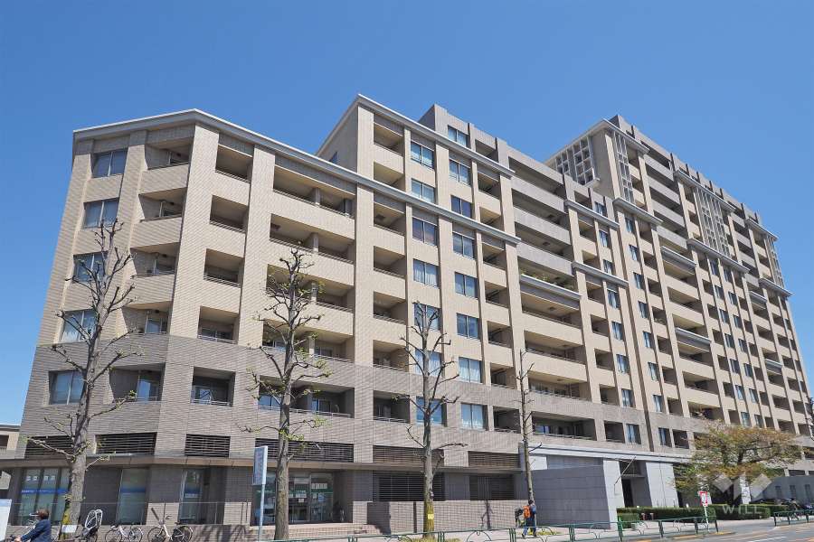 ライオンズ浜田山セントマークスの外観（南西側から）