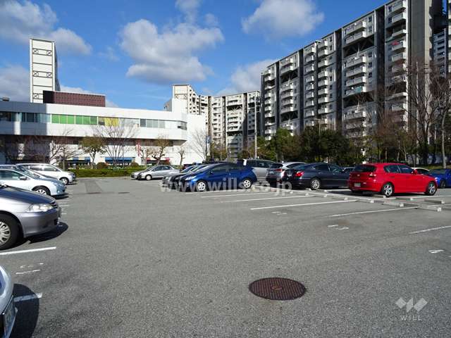 敷地内駐車場（屋外平面式）