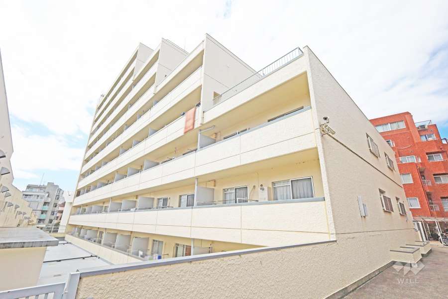 ライオンズマンション方南台の外観（北東側から）