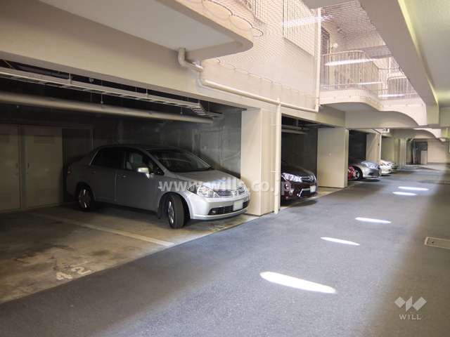 敷地内駐車場（屋内平面式）