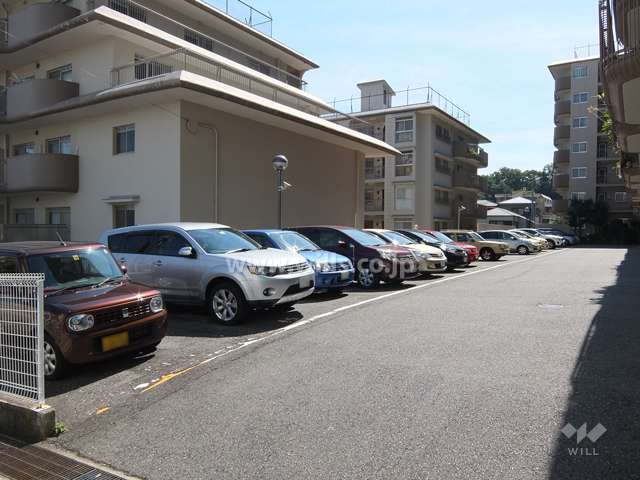 敷地内駐車場（屋外平面式）