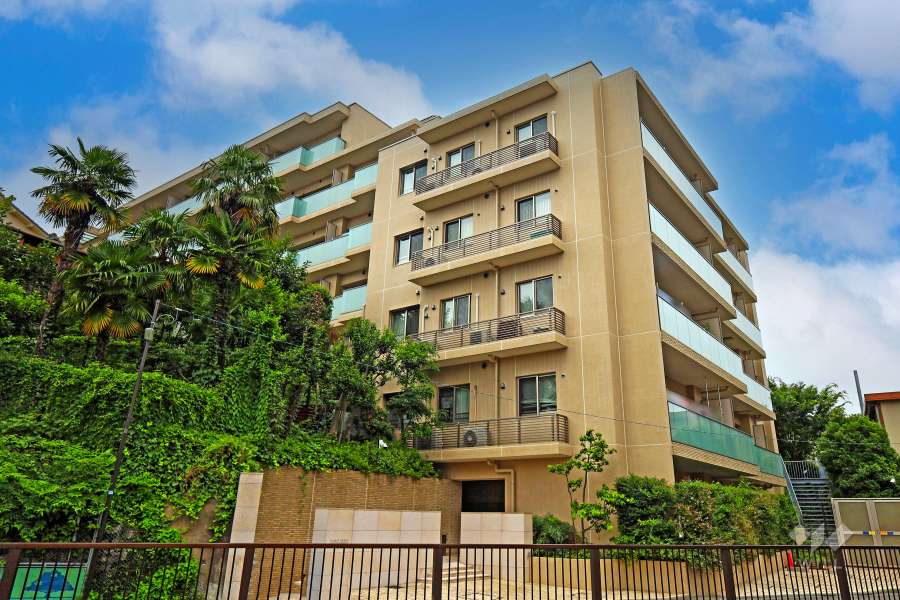 クラッシィハウス杉並方南町の外観（南側から）