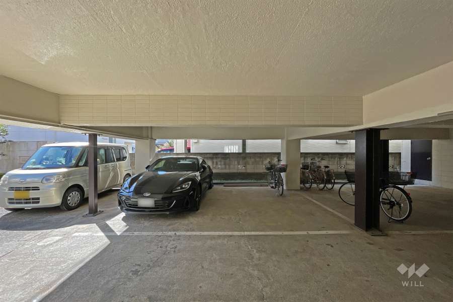 敷地内駐車場（屋外・屋内平面式）