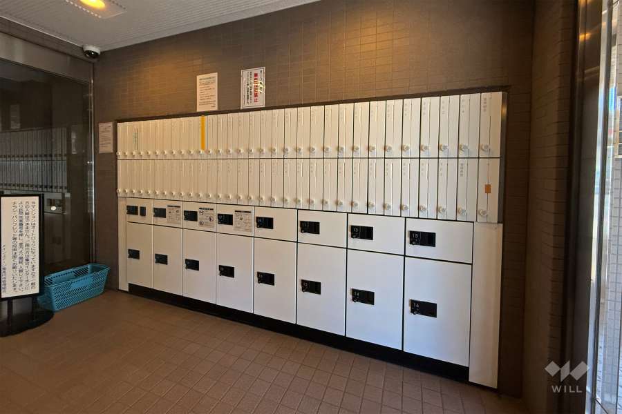 宅配ボックスと共用ポスト