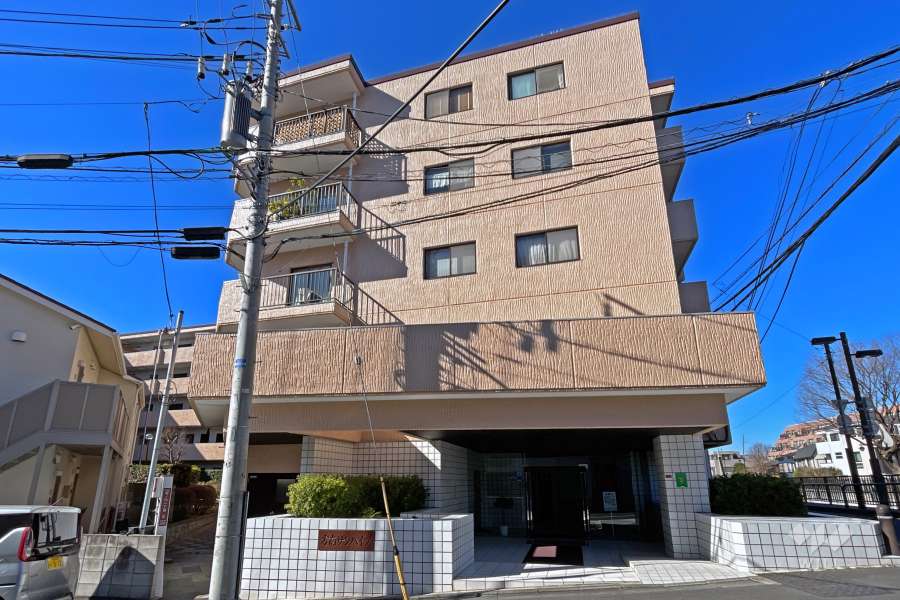 方南サンハイツの外観（南東側から）