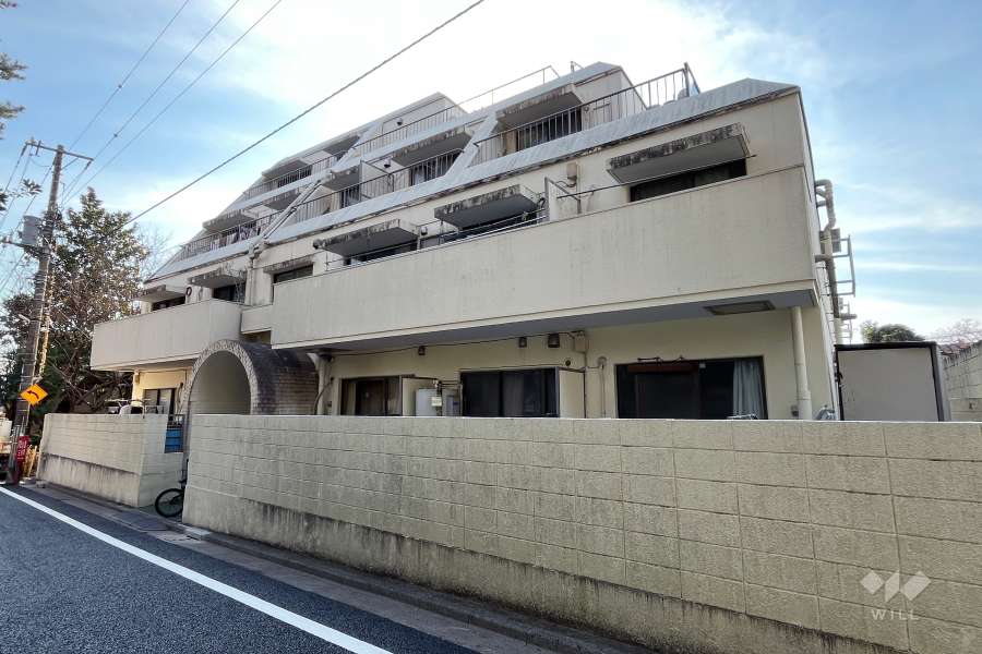中銀堀ノ内マンシオンの外観（北東側から）