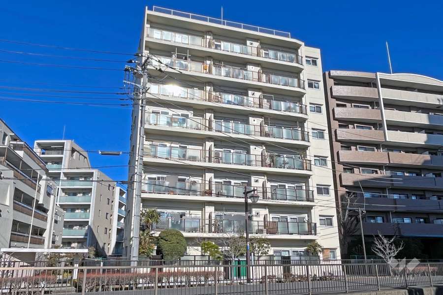 日商岩井第2方南町マンションの外観（南西側から）